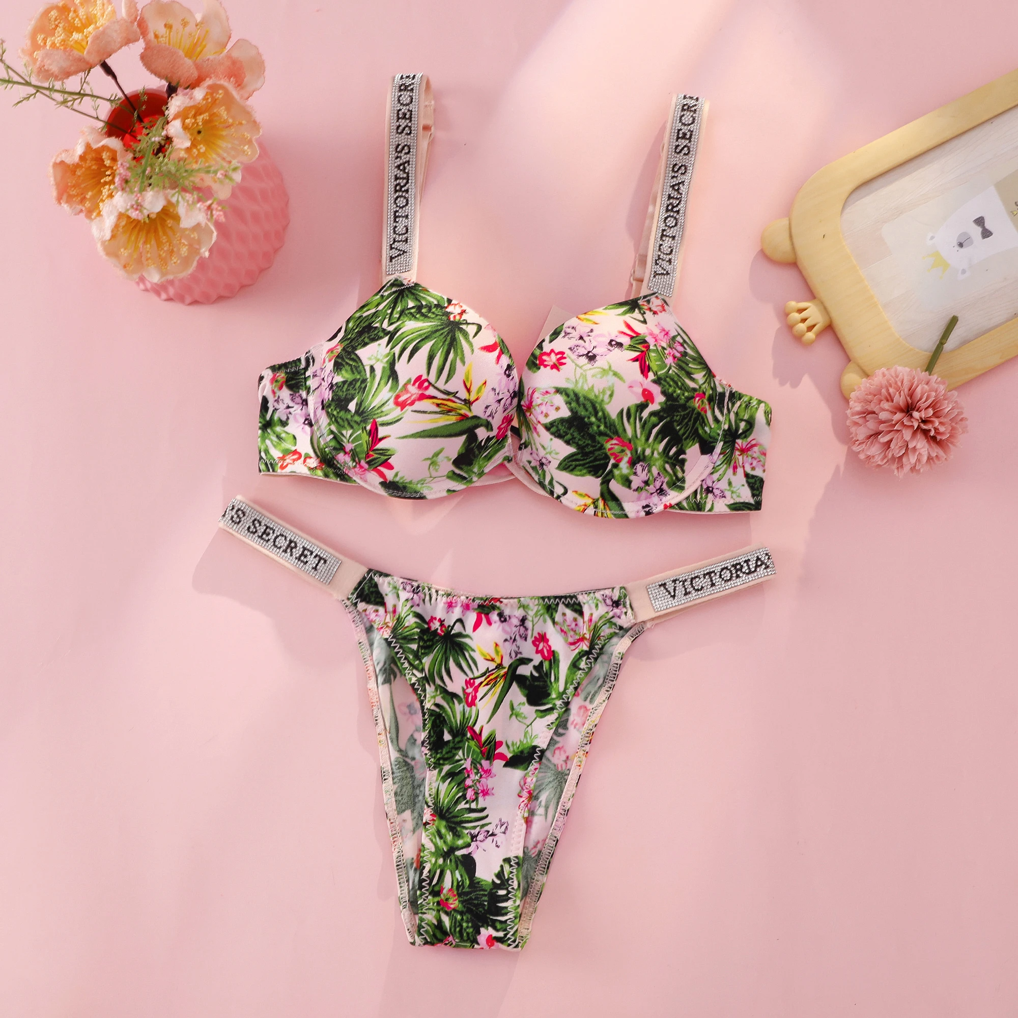 Victoria's Secret Push-up BH e - Beauty Makeup Louis Vuitton recensie en prijs