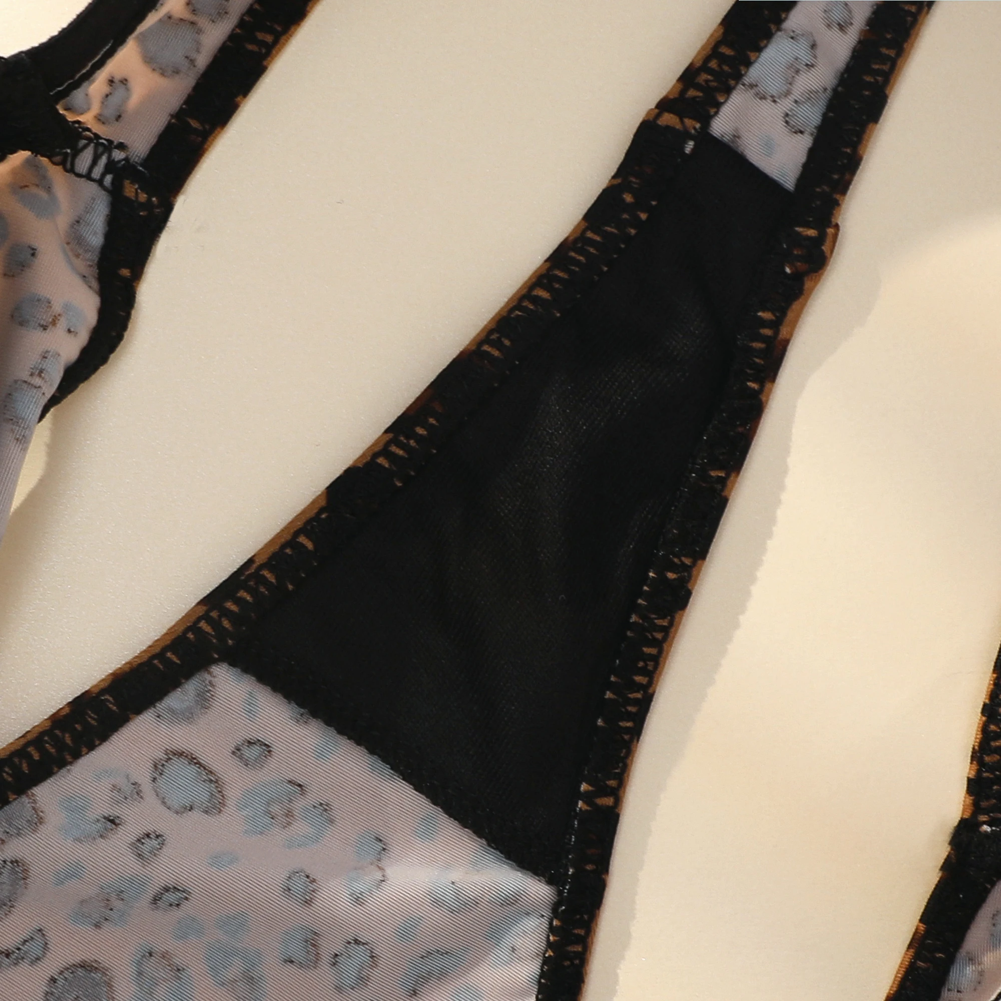 Victoria's Secret Dames Shine  - Beauty Makeup Louis Vuitton recensie en prijs